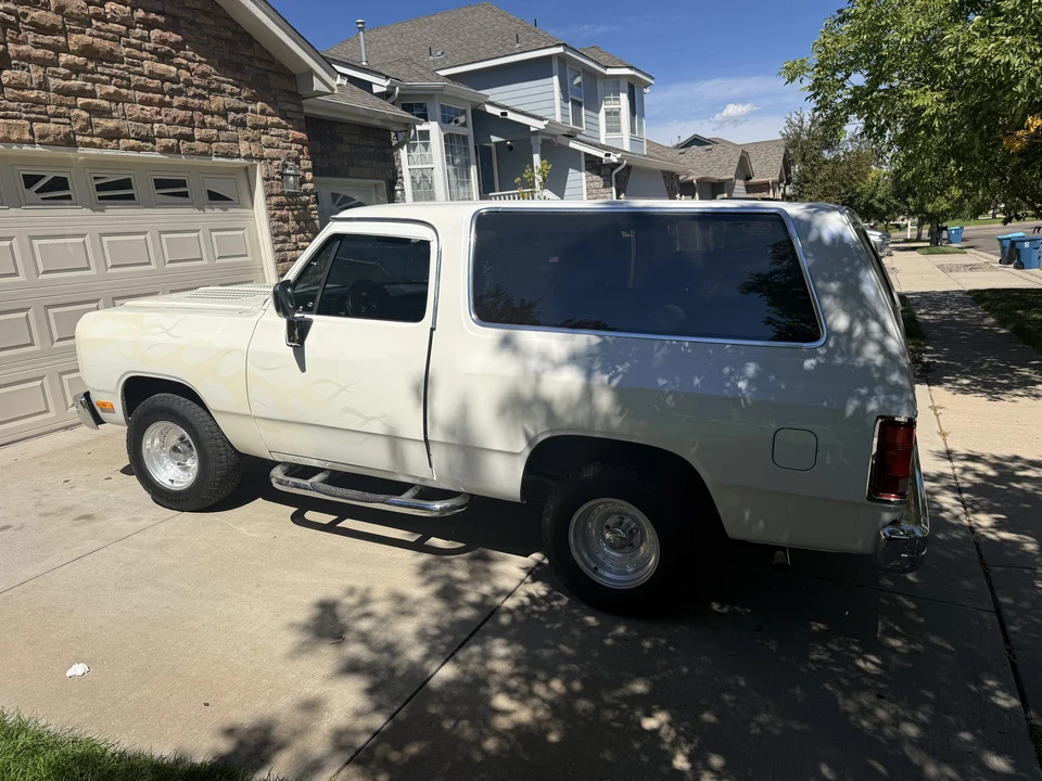 1988 Dodge Ramcharger - Image 10 of 31