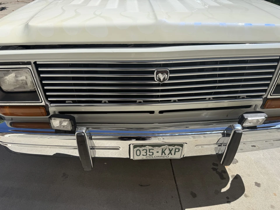 1988 Dodge Ramcharger - Image 16 of 31
