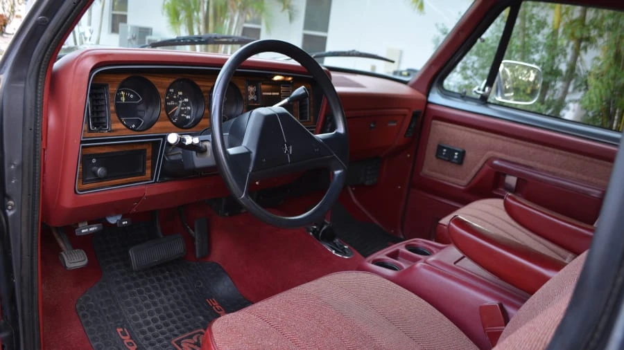 1988 Dodge Ramcharger - Image 4 of 26