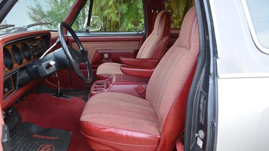 1988 Dodge Ramcharger - Image 5 of 26