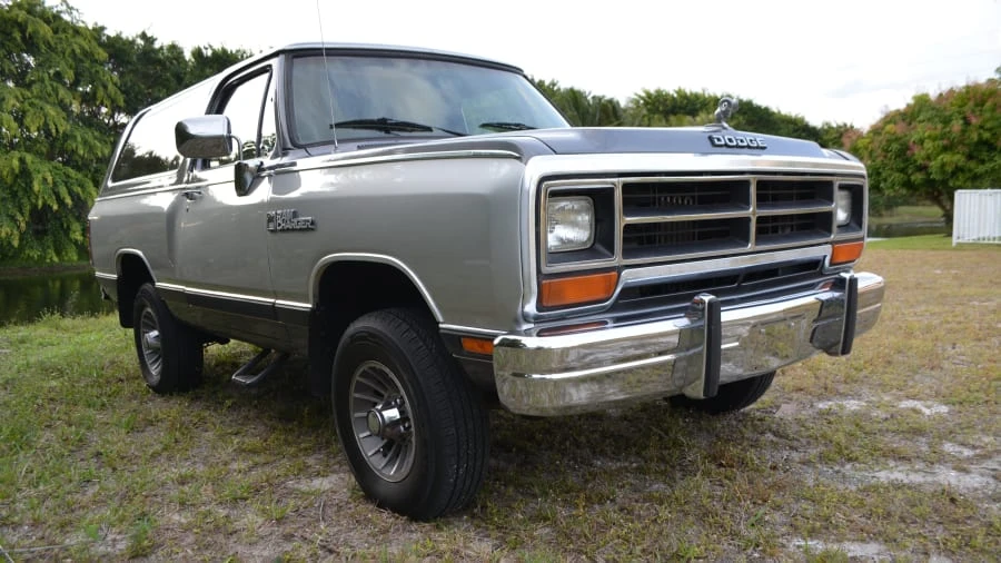 1988 Dodge Ramcharger - Image 22 of 26