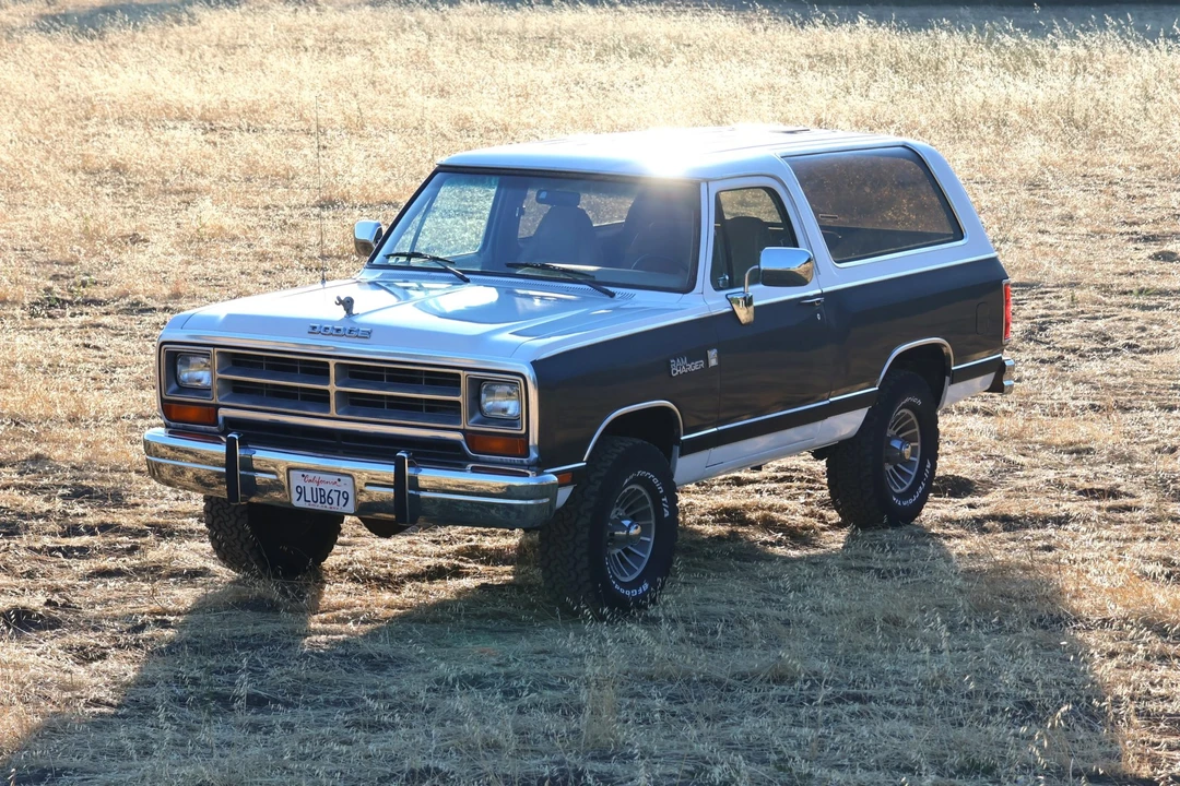 1988 Dodge Ramcharger - Image 2 of 31