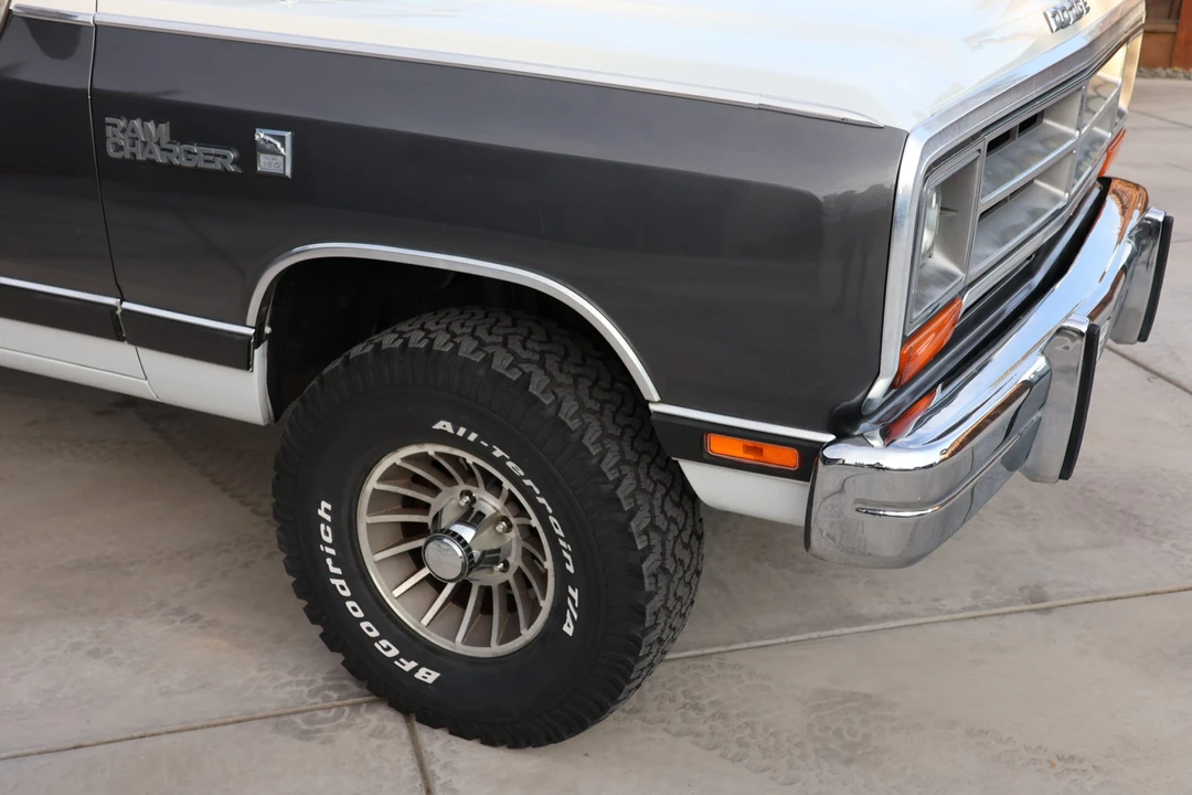 1988 Dodge Ramcharger - Image 18 of 31