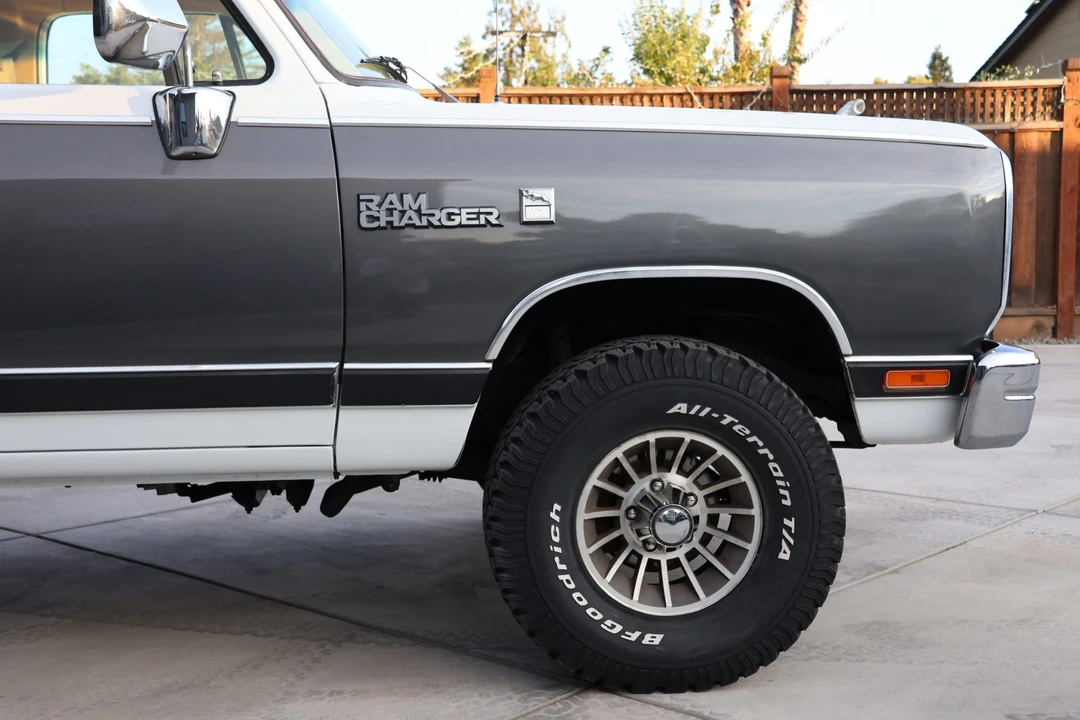 1988 Dodge Ramcharger - Image 22 of 31