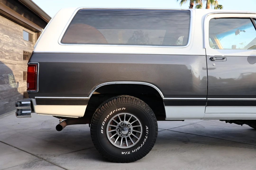 1988 Dodge Ramcharger - Image 28 of 31
