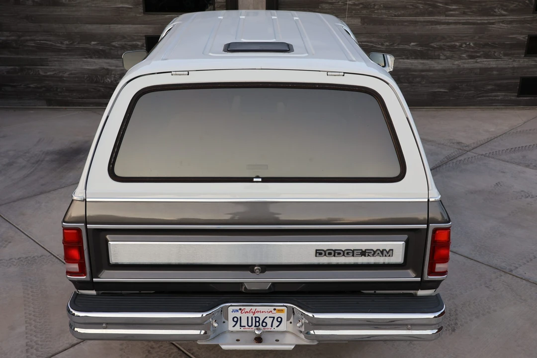 1988 Dodge Ramcharger - Image 12 of 31