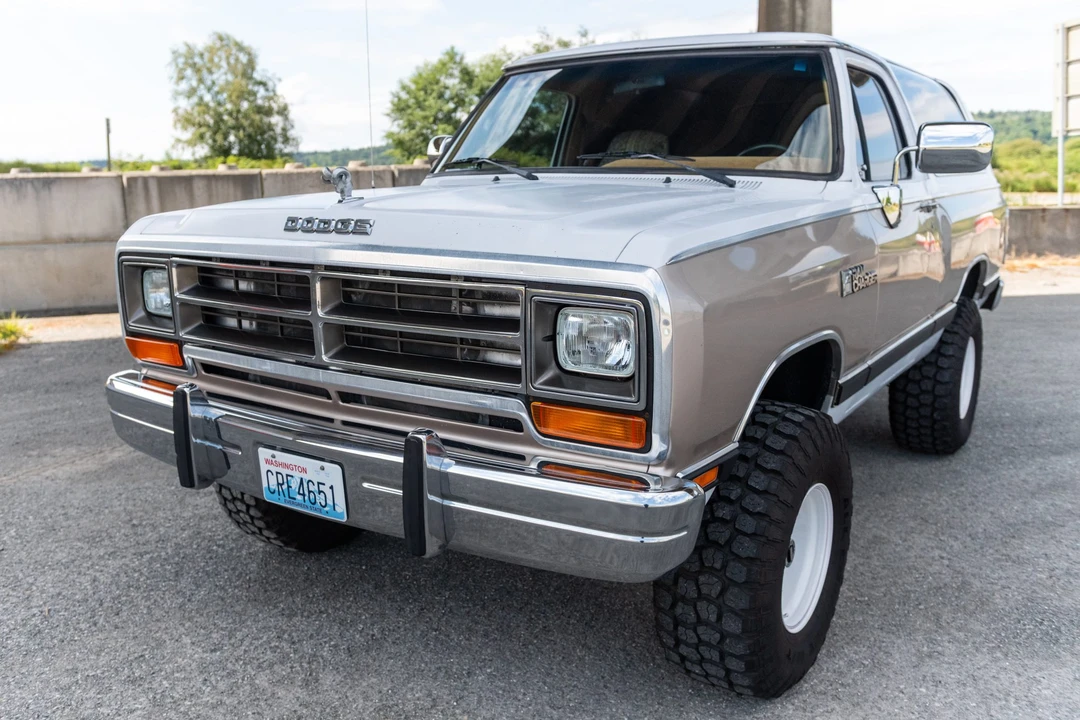 1988 Dodge Ramcharger - Image 11 of 31