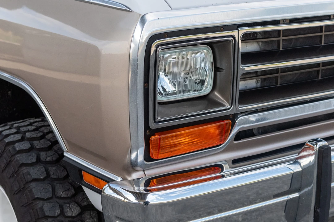 1988 Dodge Ramcharger - Image 12 of 31