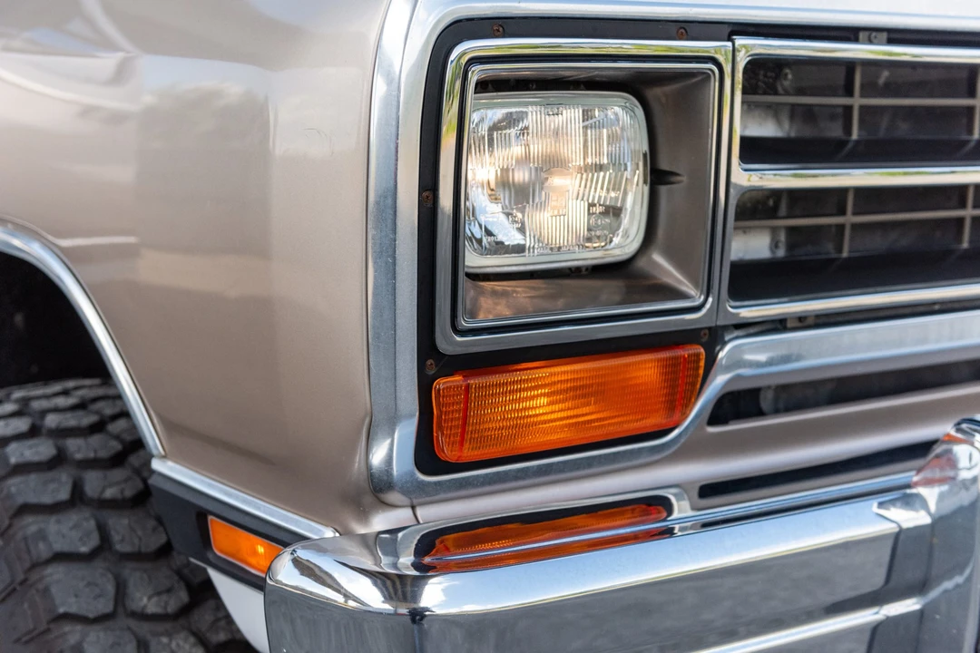 1988 Dodge Ramcharger - Image 14 of 31