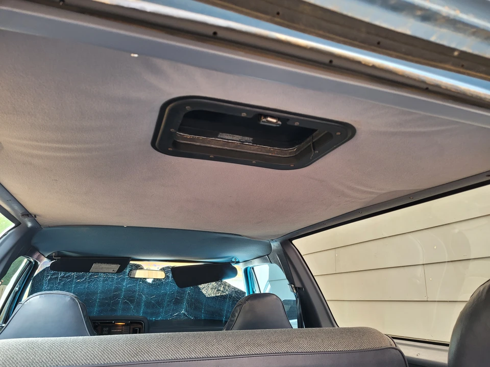 1988 Dodge Ramcharger - Image 27 of 31