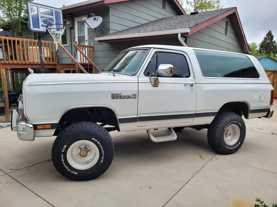 1988 Dodge Ramcharger - Image 2 of 31