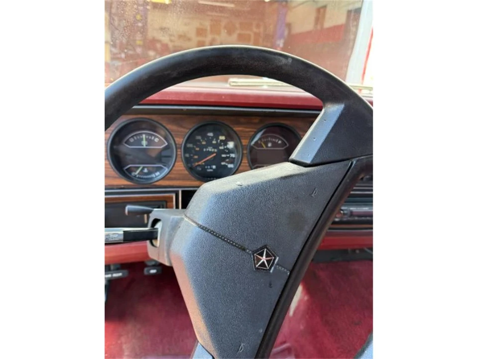 1988 Dodge Ramcharger - Image 12 of 18