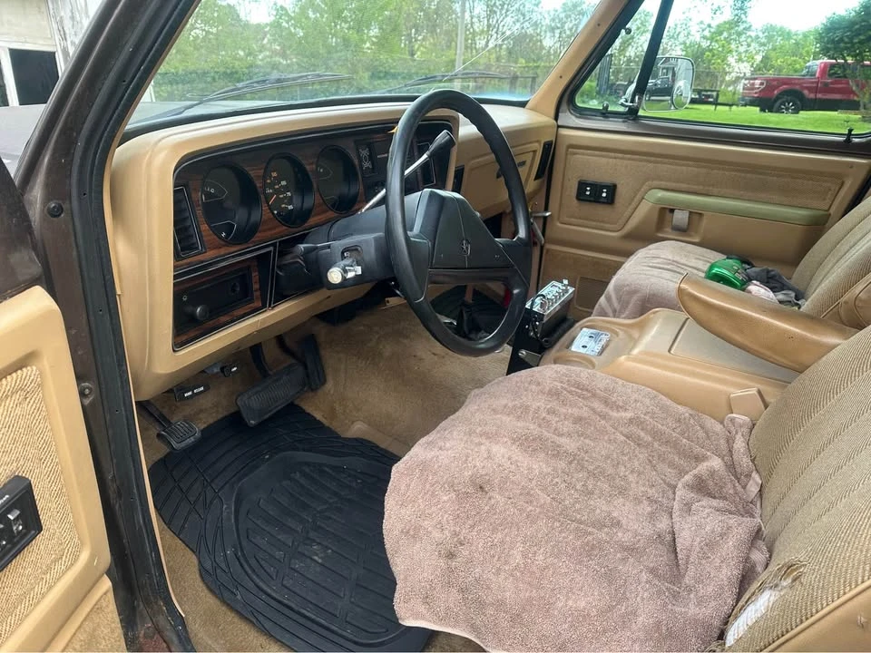 1988 Dodge Ramcharger - Image 4 of 9