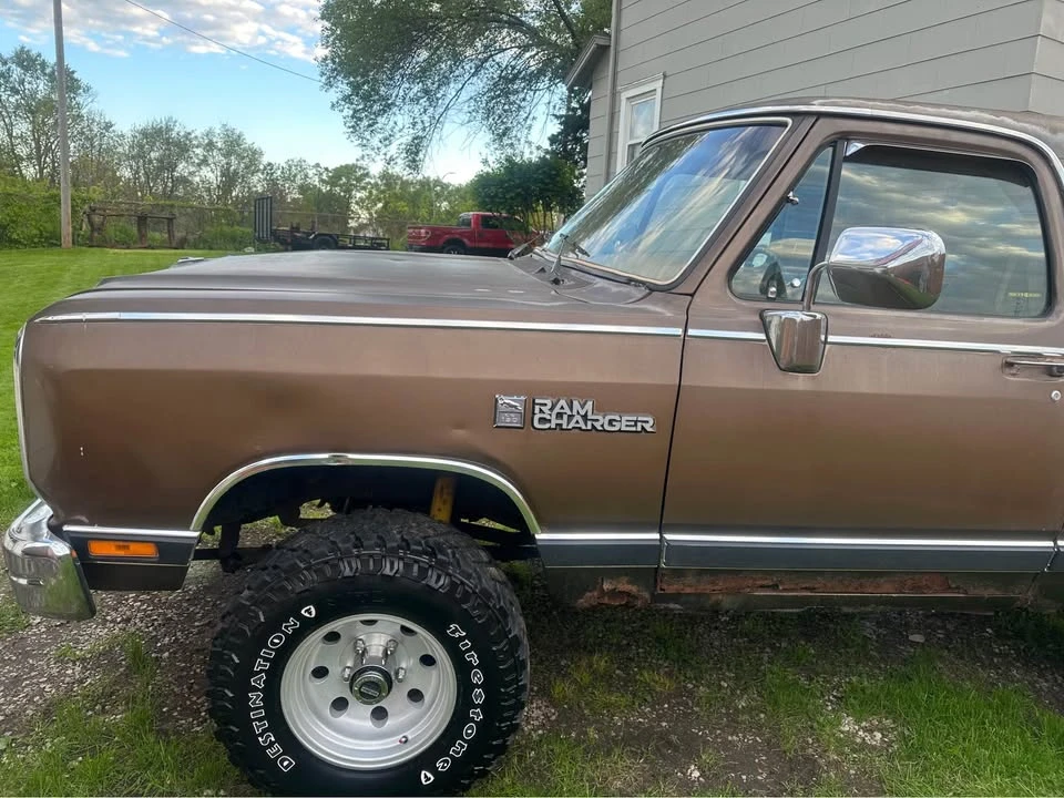 1988 Dodge Ramcharger - Image 2 of 9