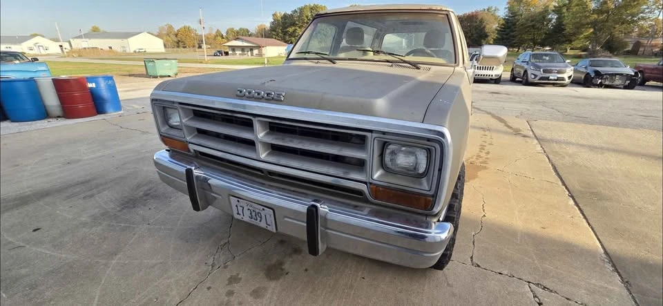 1988 Dodge Ramcharger - Image 3 of 9