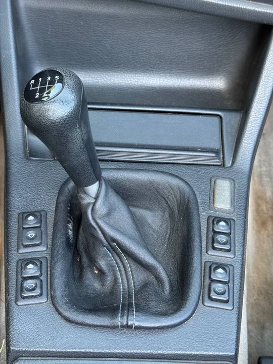 1988 BMW E30 3 Series - Image 18 of 24