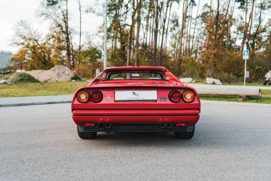 1988 Ferrari 328 GTS - Image 15 of 31