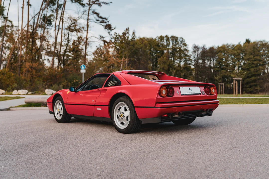 1988 Ferrari 328 GTS - Image 16 of 31