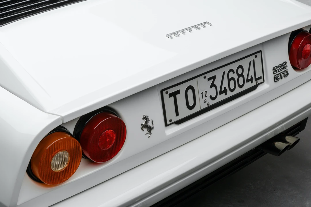 1988 Ferrari 328 GTS - Image 27 of 31