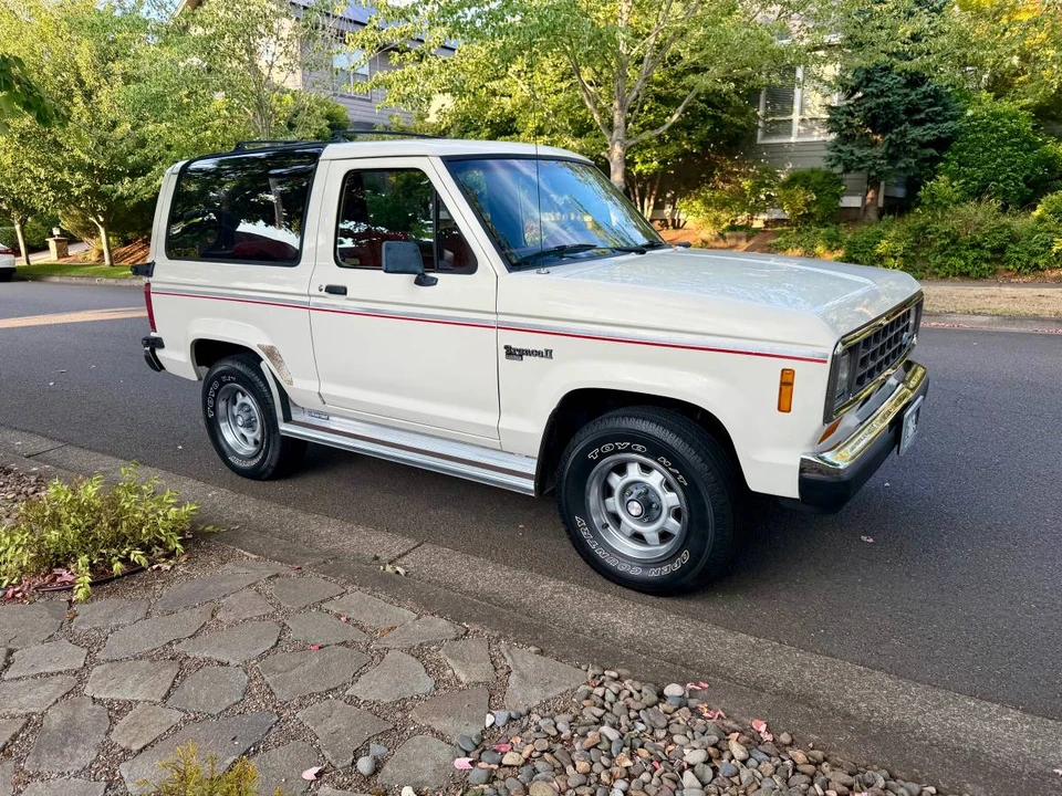 1988 Ford Bronco II - Image 2 of 12