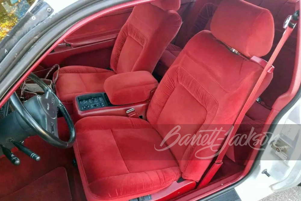 1988 Ford Thunderbird 9th Gen - Image 5 of 9