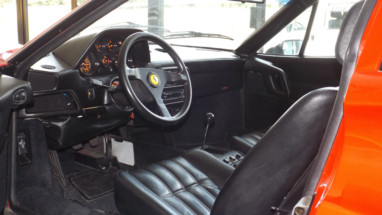 1988 Ferrari 308 - Image 11 of 19