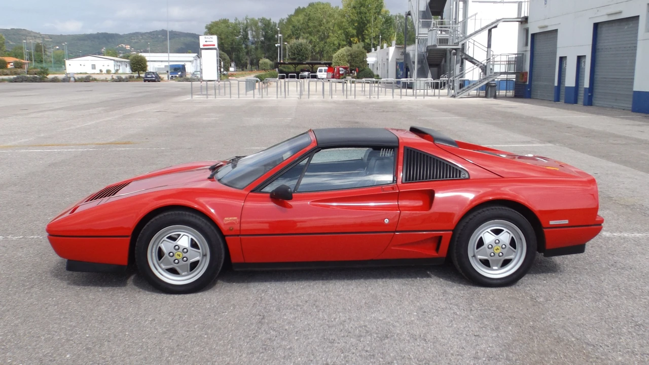 1988 Ferrari 308 - Image 5 of 19