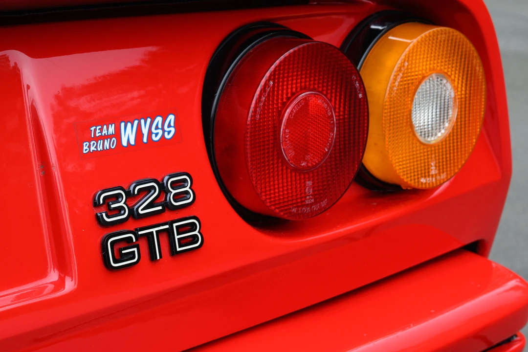1988 Ferrari 328 GTB - Image 12 of 31