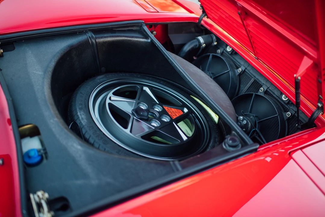 1988 Ferrari 328 GTB - Image 8 of 31