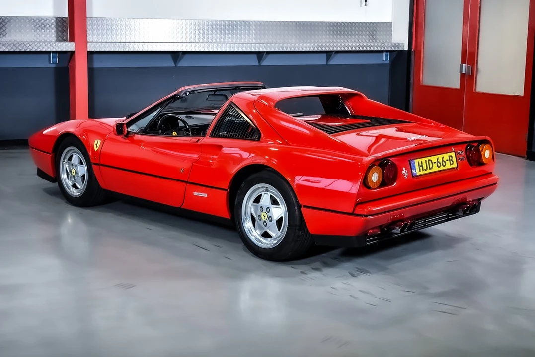 1988 Ferrari 328 GTS - Image 22 of 30