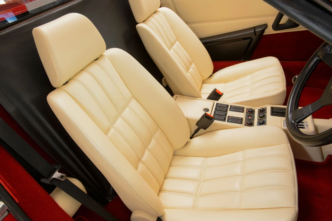 1988 Ferrari 328 GTS - Image 14 of 25