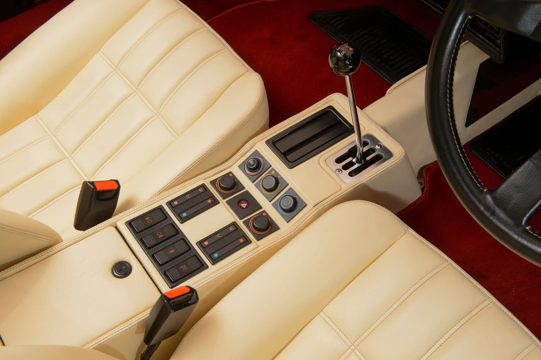 1988 Ferrari 328 GTS - Image 15 of 25