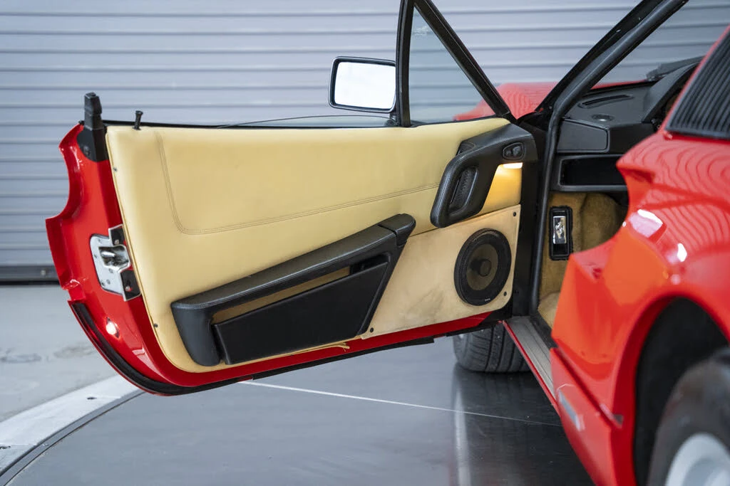 1988 Ferrari 328 GTS - Image 28 of 31