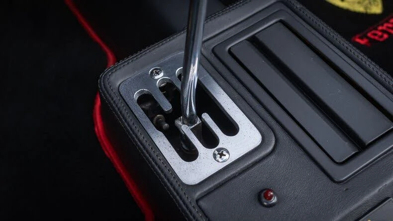 1988 Ferrari 328 GTS - Image 13 of 17