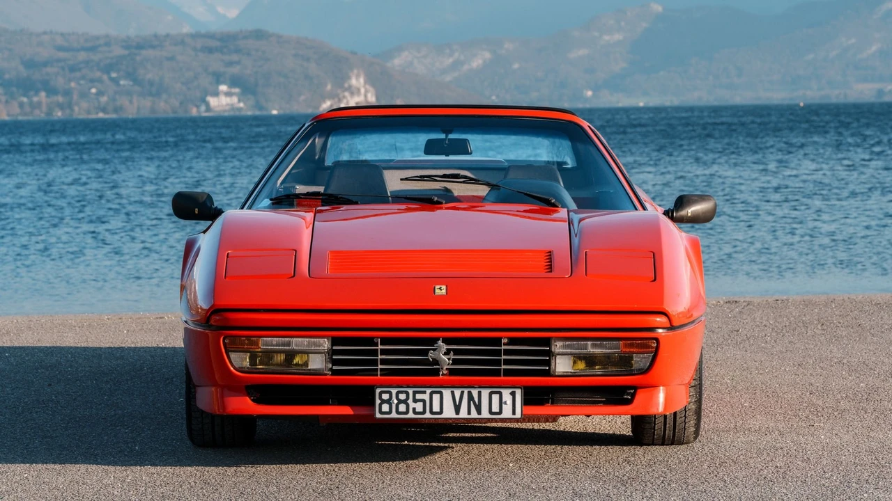 1988 Ferrari 328 GTS - Image 2 of 31