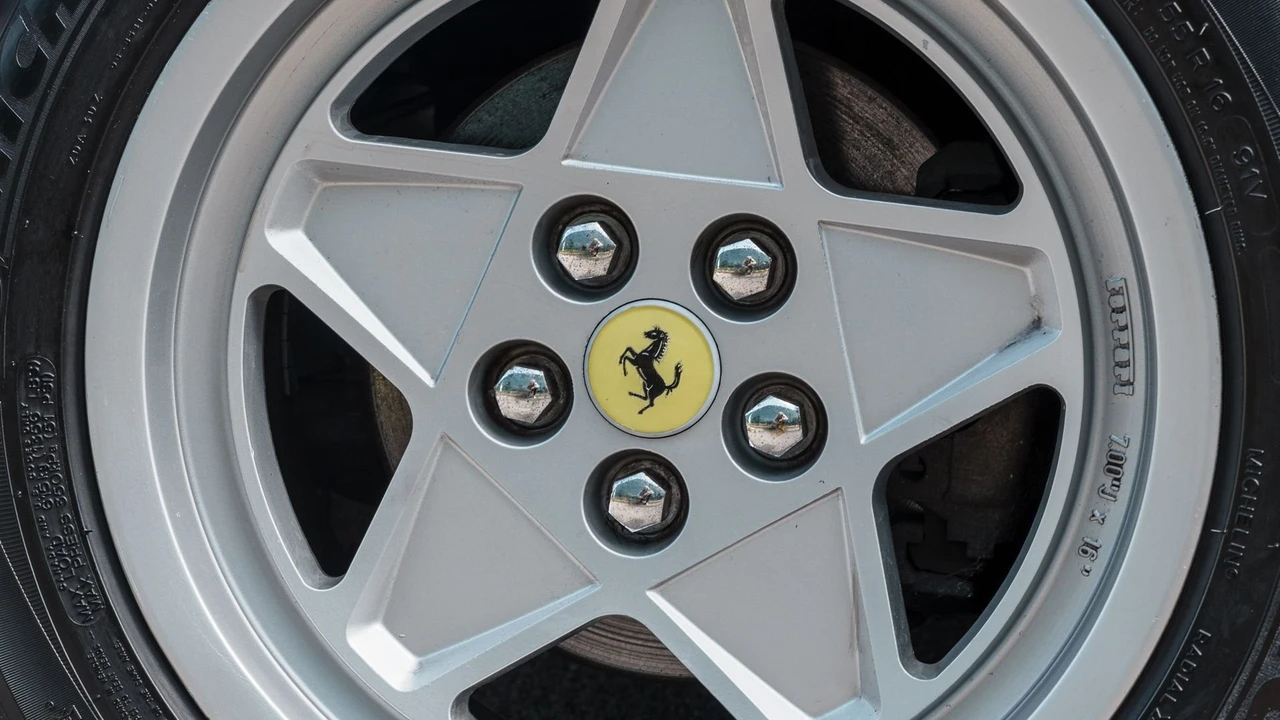 1988 Ferrari 328 GTS - Image 23 of 31