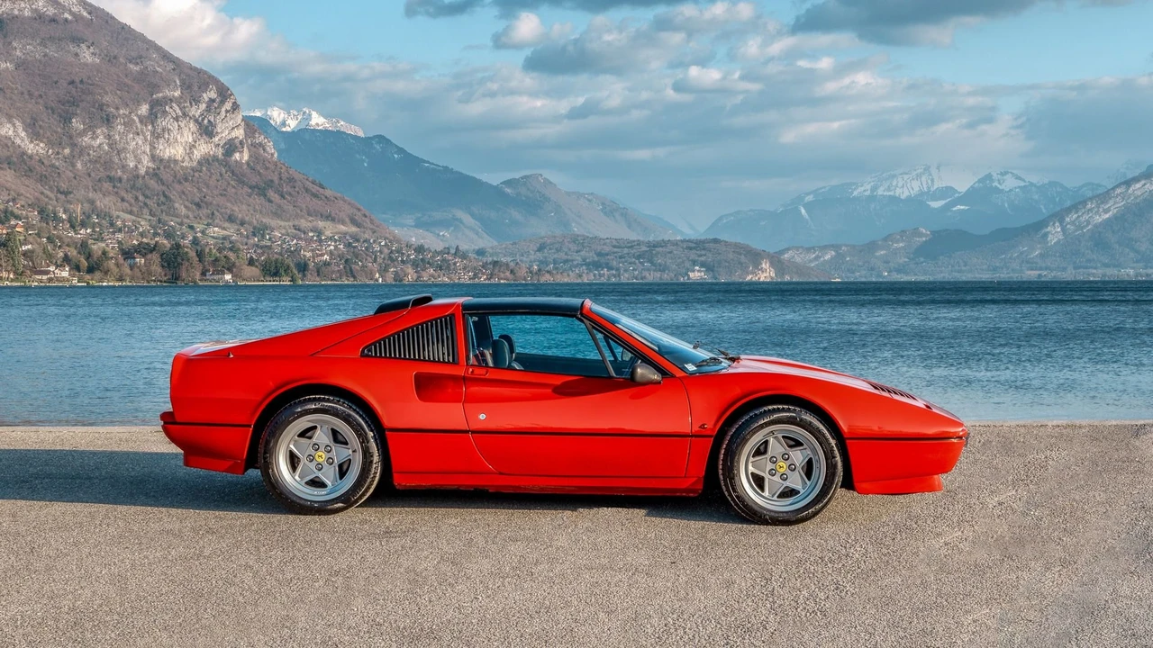 1988 Ferrari 328 GTS - Image 15 of 31