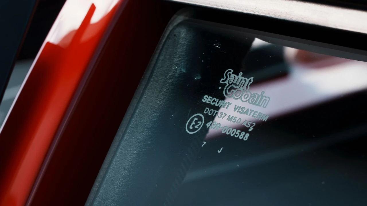 1988 Ferrari 328 GTS - Image 27 of 31