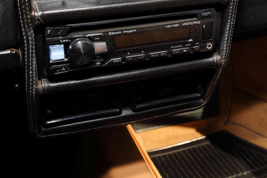 1988 Ferrari 328 GTS - Image 24 of 31