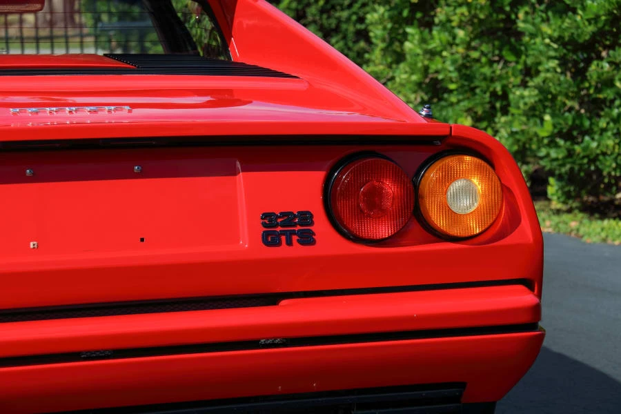1988 Ferrari 328 GTS - Image 14 of 31