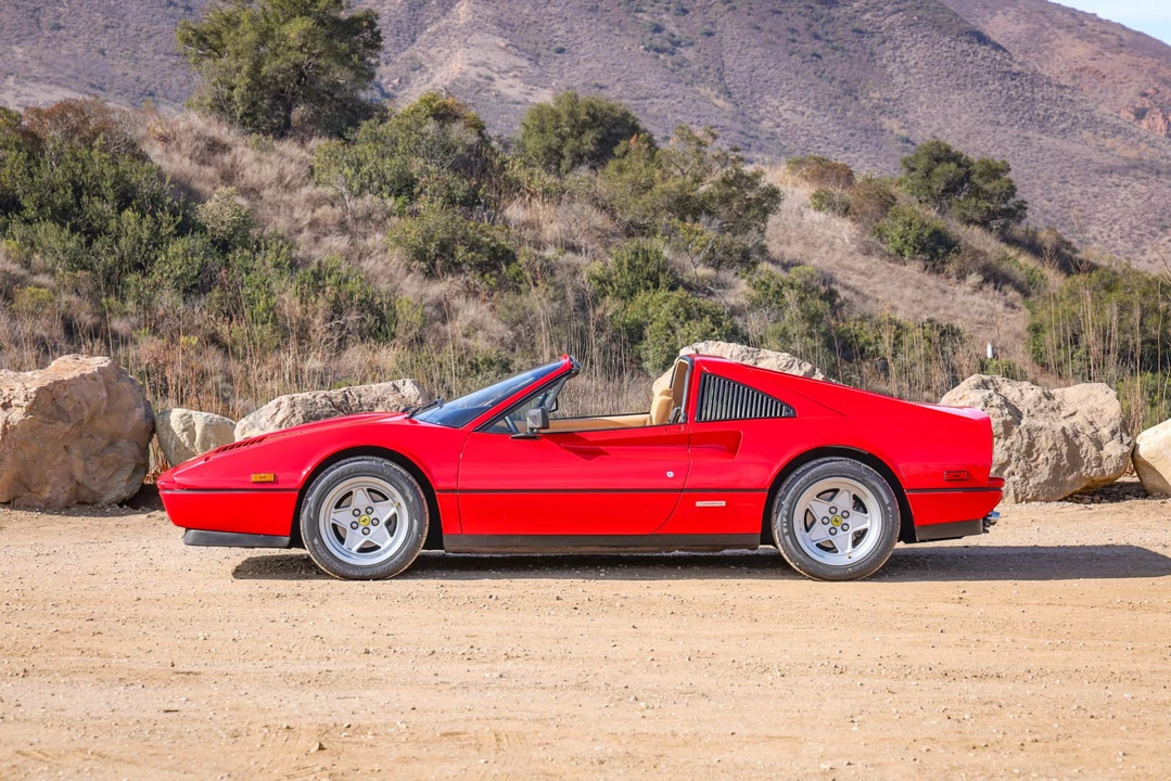1988 Ferrari 328 GTS - Image 13 of 31