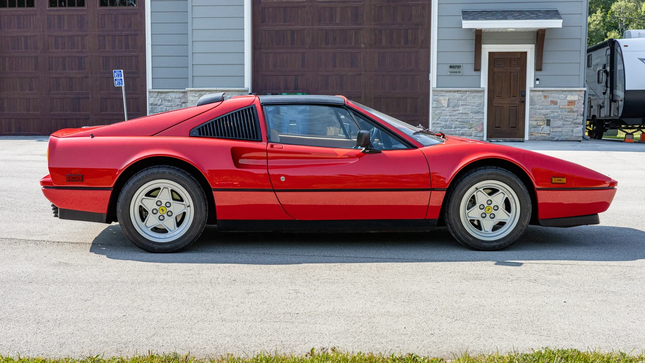 1988 Ferrari 328 GTS - Image 13 of 31