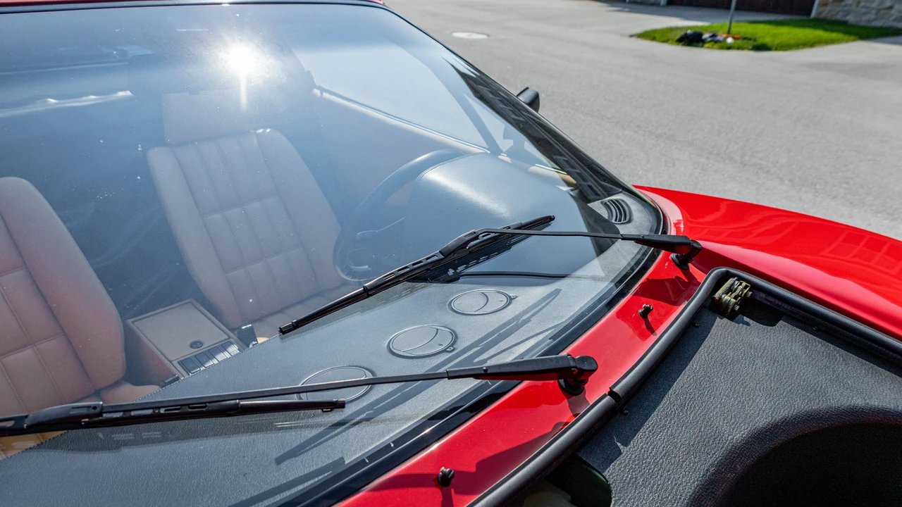 1988 Ferrari 328 GTS - Image 28 of 31