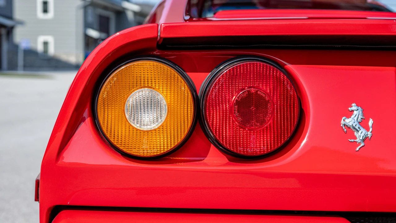 1988 Ferrari 328 GTS - Image 23 of 31