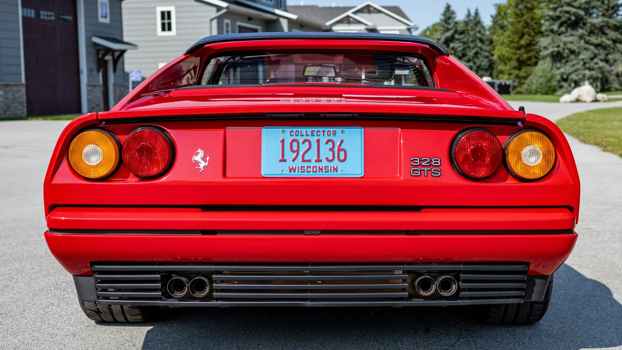 1988 Ferrari 328 GTS - Image 26 of 31