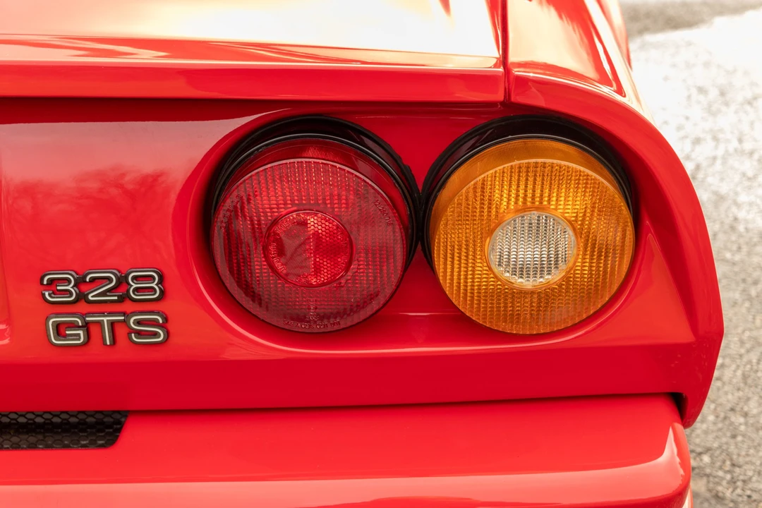 1988 Ferrari 328 GTS - Image 27 of 31