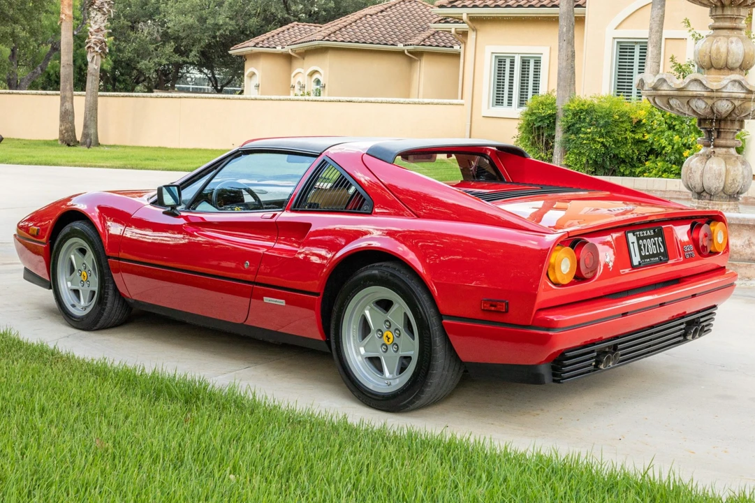 1988 Ferrari 328 GTS - Image 16 of 31