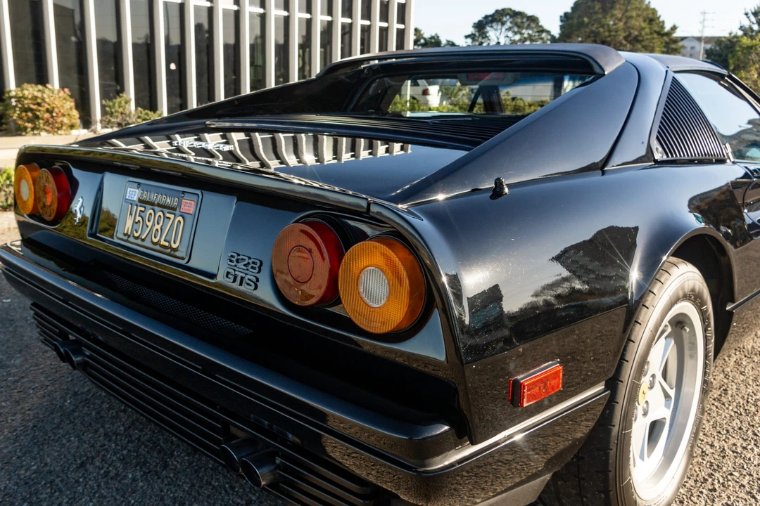 1988 Ferrari 328 GTS - Image 19 of 31