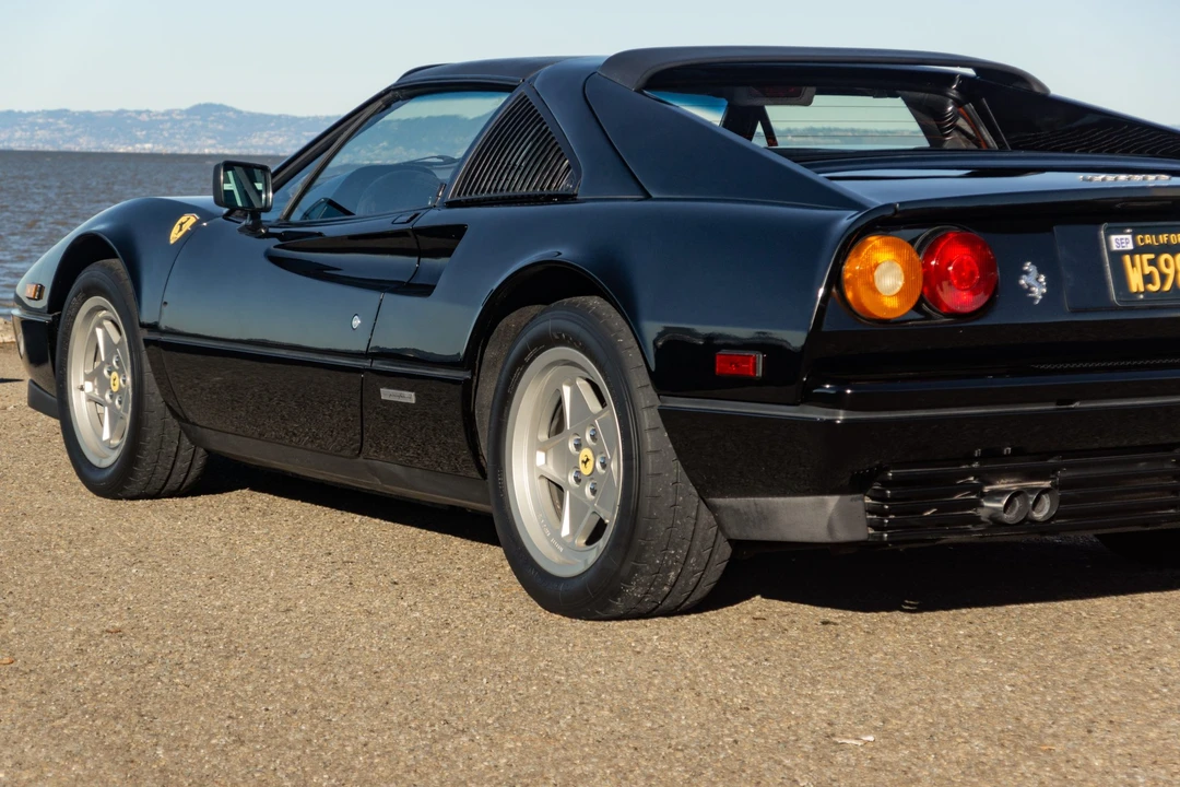 1988 Ferrari 328 GTS - Image 17 of 31