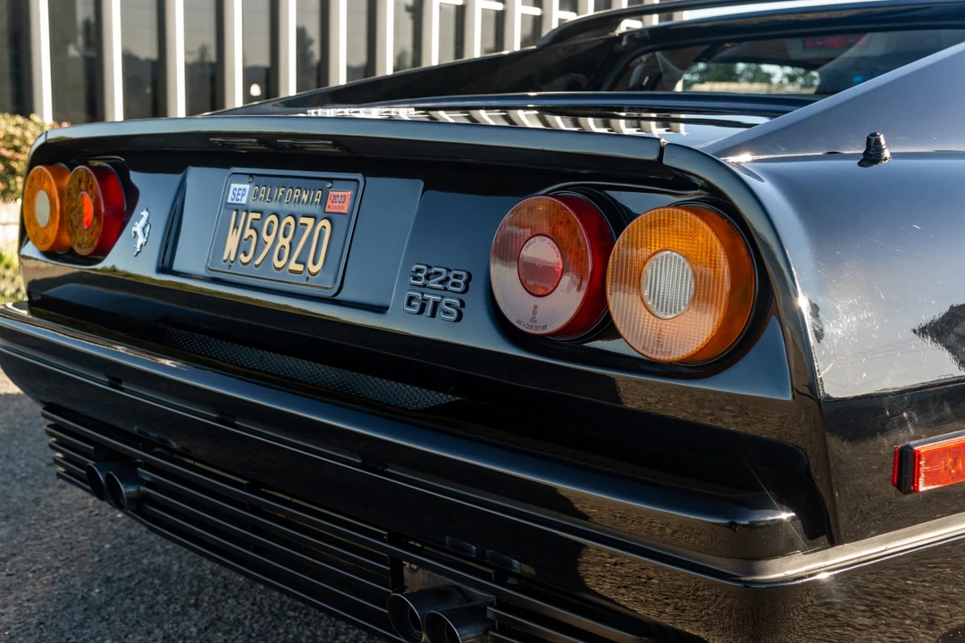 1988 Ferrari 328 GTS - Image 21 of 31